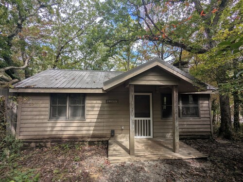4-bedroom cabin in Nantahala Forest, 10 minutes from Highlands NC