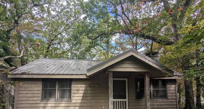 4-bedroom cabin in Nantahala Forest, 10 minutes from Highlands NC