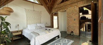 Casa Kolibri: Spectacular villa on a private lake