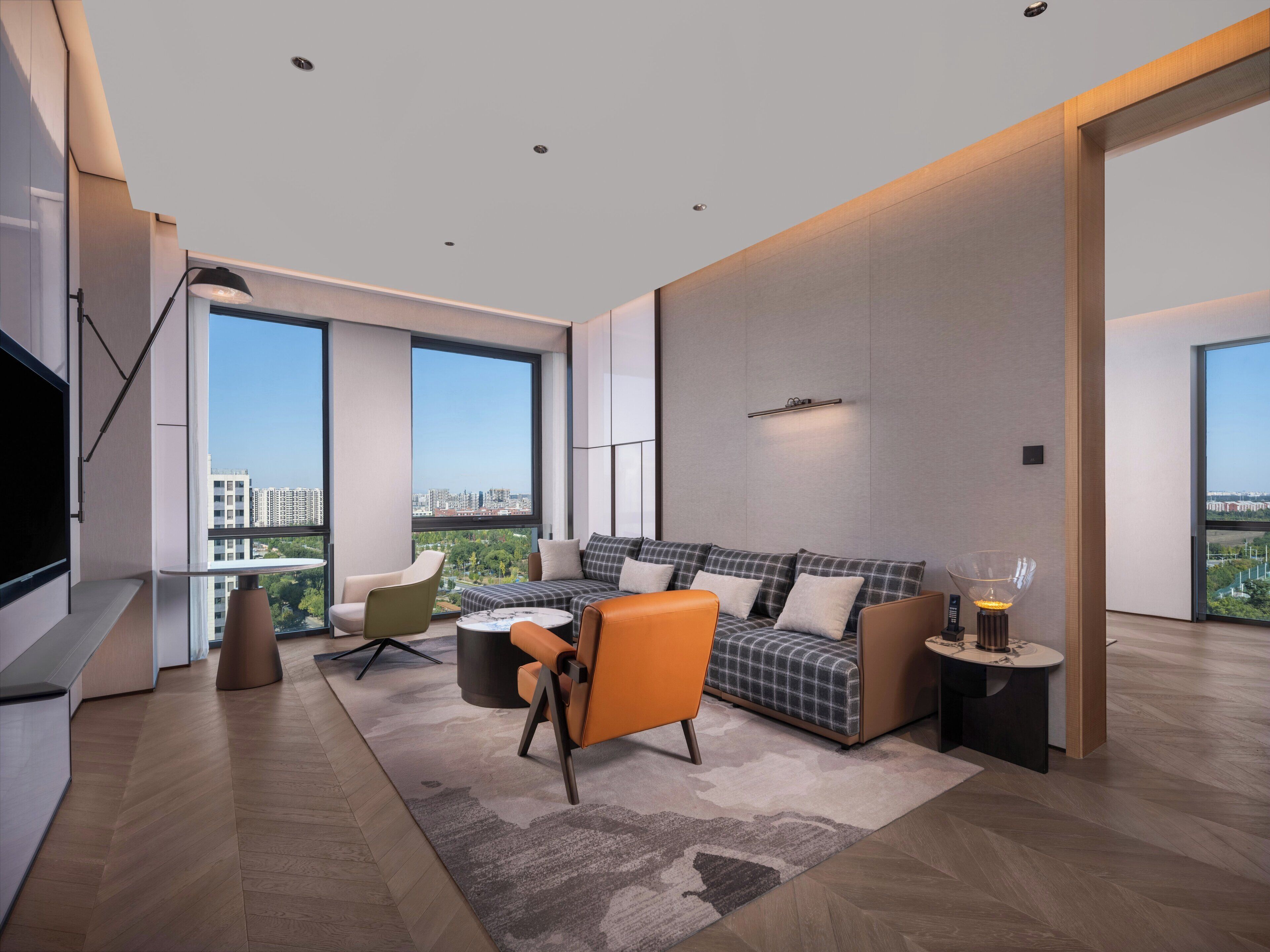 套房, 1 间卧室, 城市景观 | 羽绒被、客房内保险箱、办公桌、遮光窗帘