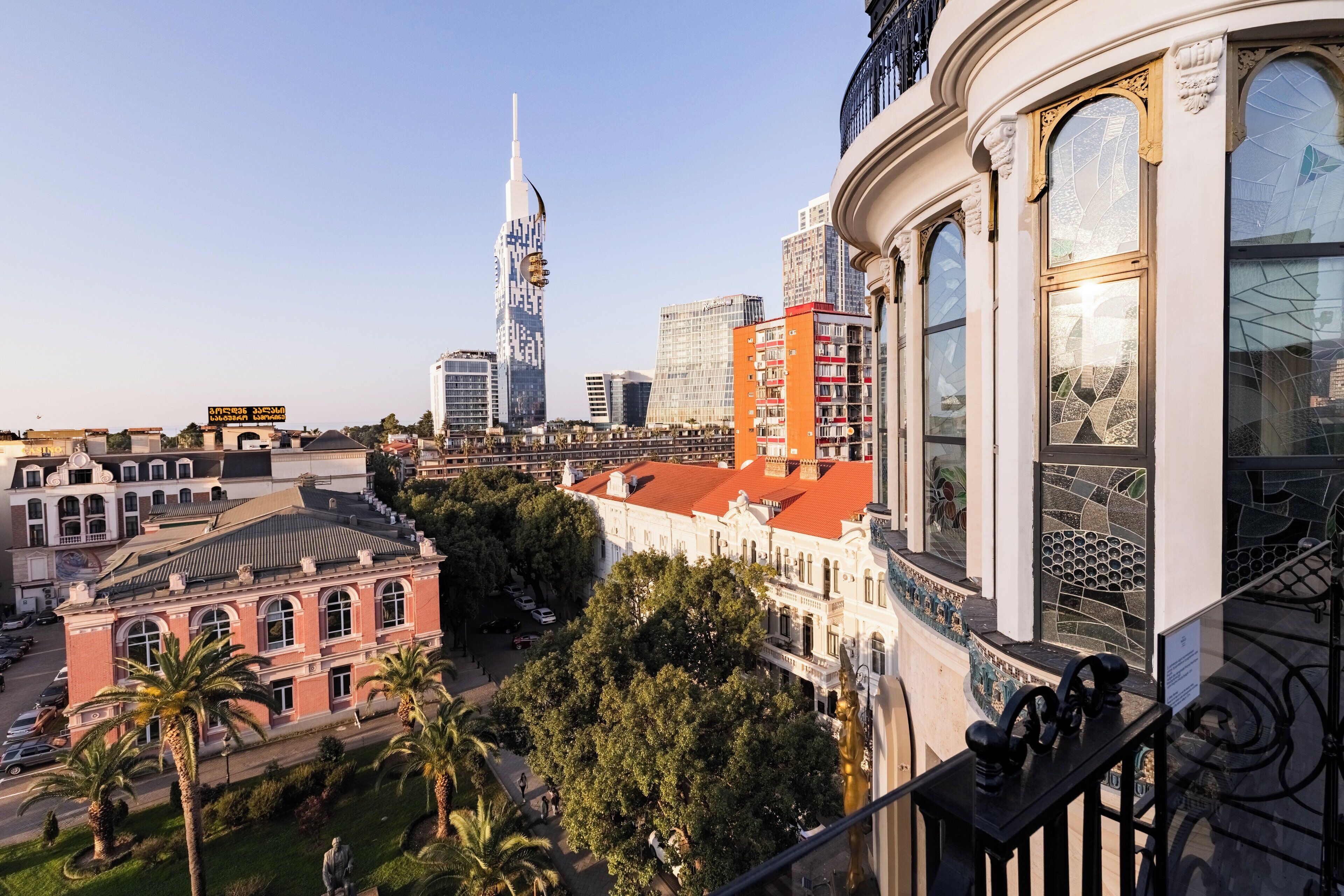 ห้องสแตนดาร์ด, เตียงคิงไซส์ 1 เตียง (Old City View, Outdoor Terrace) | เครื่องนอนป้องกันสารก่อภูมิแพ้, มินิบาร์, ตู้นิรภัยในห้องพัก, โต๊ะทำงาน