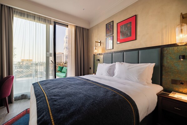 Standard Room, 1 King Bed (Old City View, Outdoor Terrace)