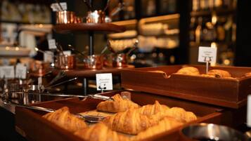 Daily English breakfast (GEL 60 per person)