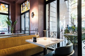 Restaurant - Hotel Indigo Batumi Old Town by IHG (Batumi)