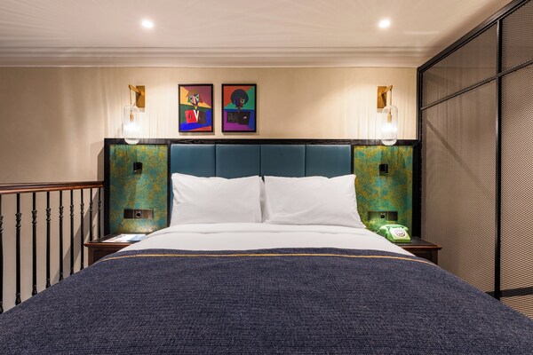 Hotel Indigo Batumi Old Town By Ihg - Batumi