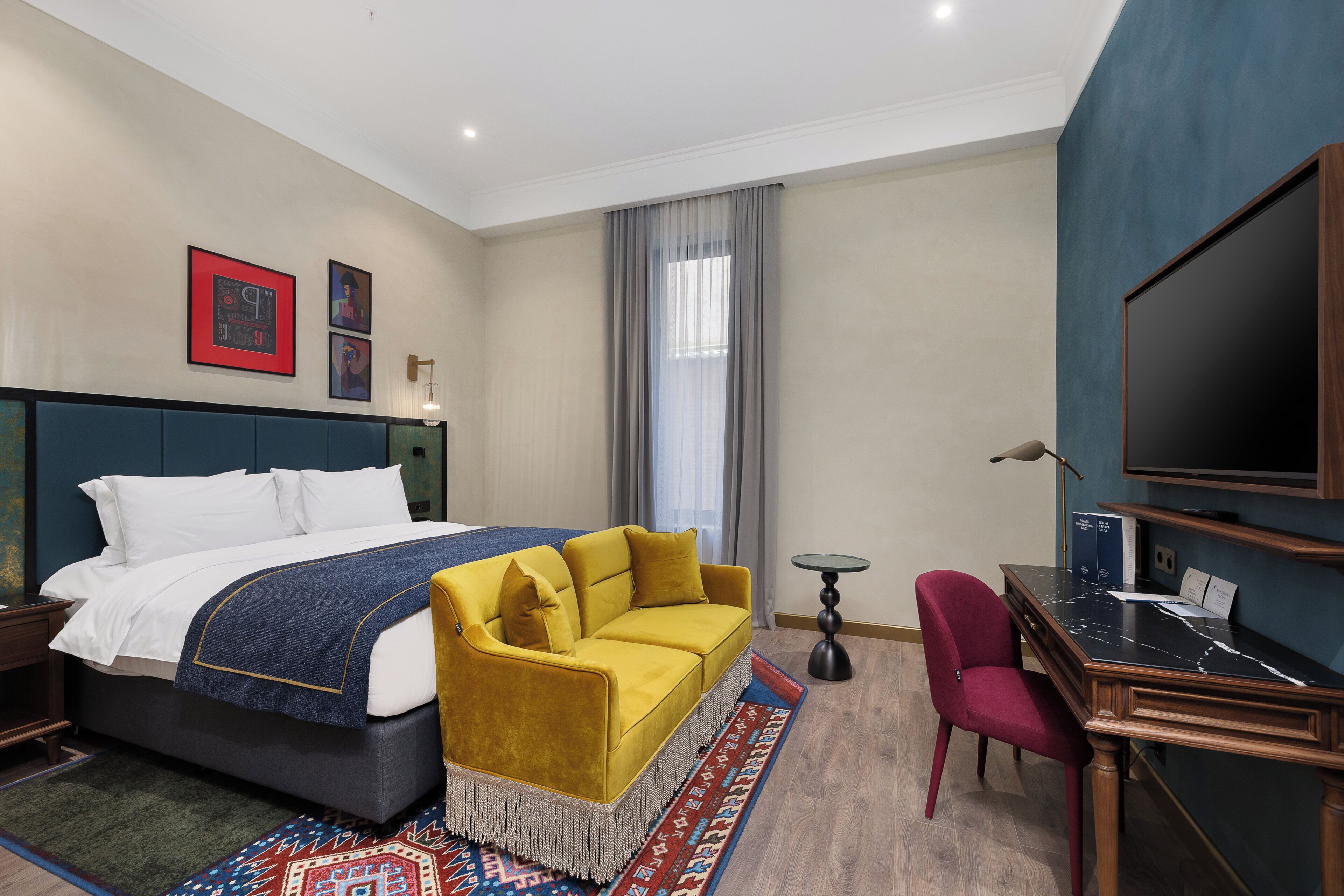 Standardzimmer, 1 King-Bett | Allergikerbettwaren, Minibar, Zimmersafe, Schreibtisch