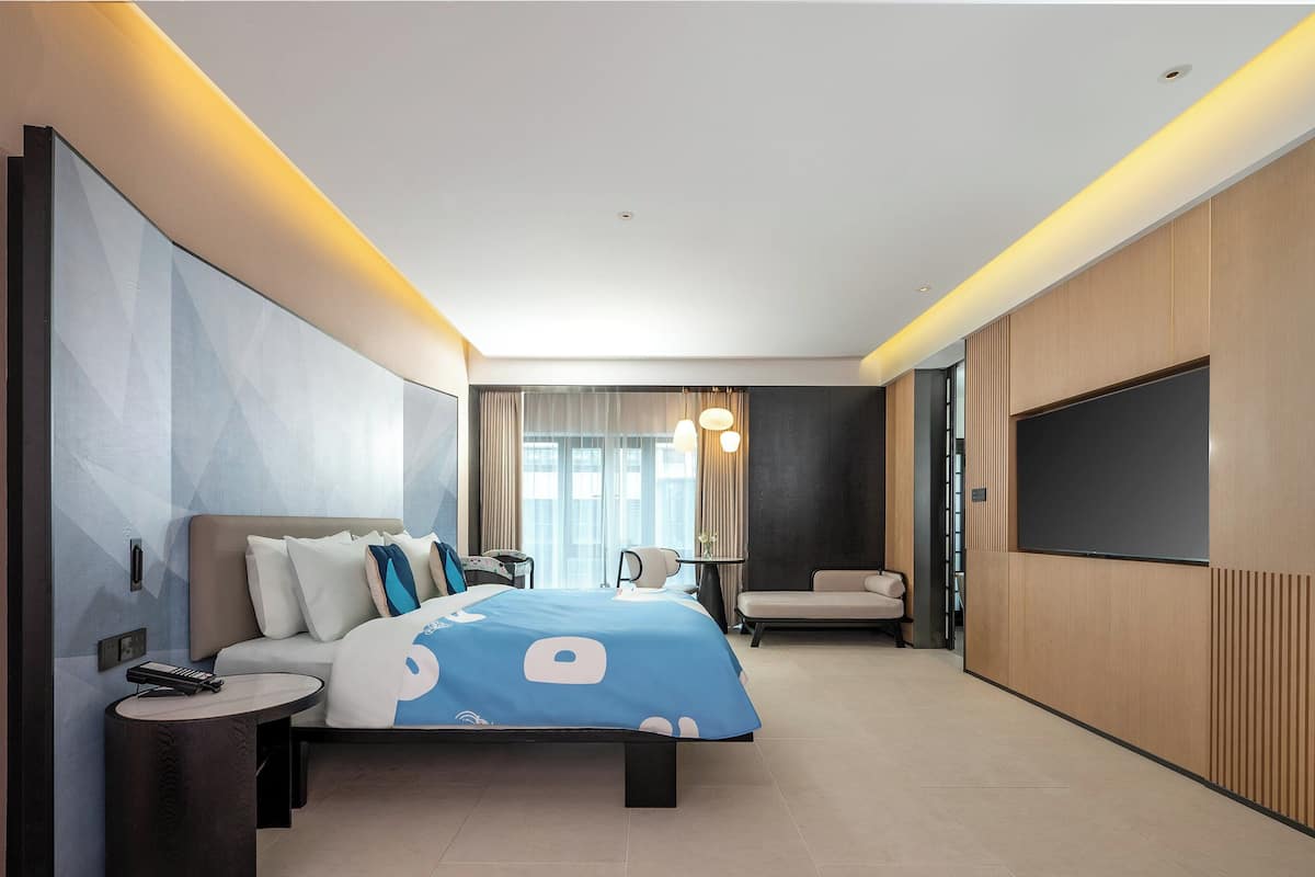 高级房 超大床 儿童主题 带浴缸 | 高档床上用品、羽绒被、遮光窗帘、免费 WiFi