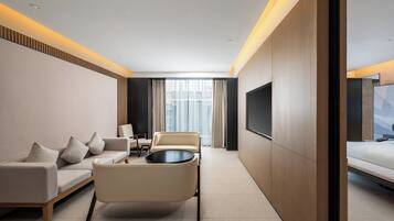 Premium bedding, down duvets, blackout curtains, free WiFi