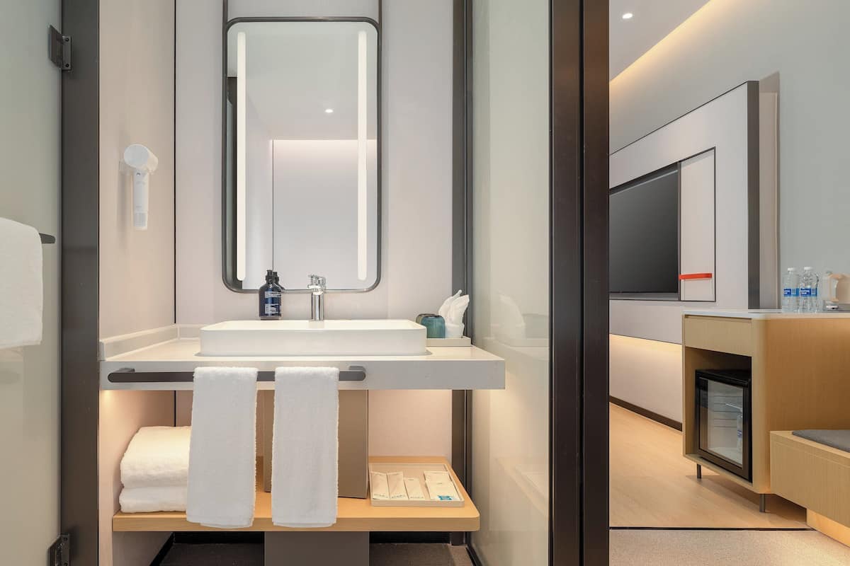 Standardzimmer, 2 Doppelbetten | Zimmerausstattung