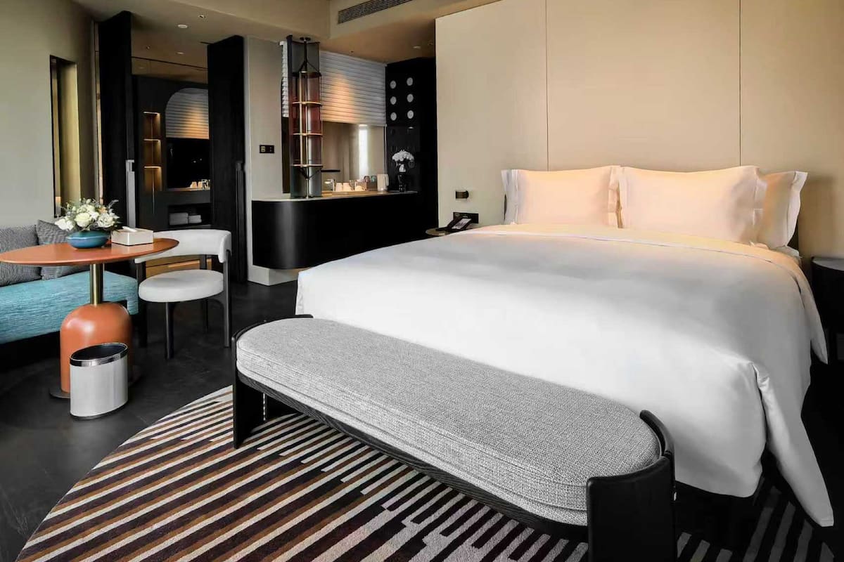 Chambre Premium, 1 très grand lit | Minibar, coffres-forts dans les chambres, décoration personnalisée