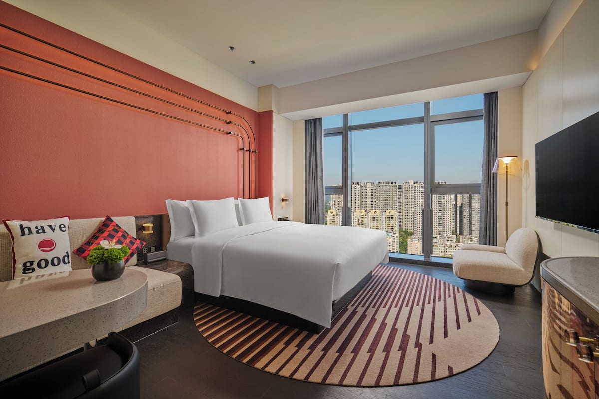 Minibar, caja fuerte, decoración individual