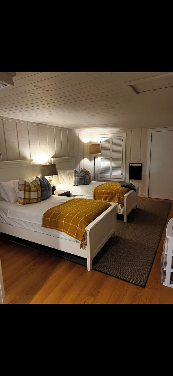 3 bedrooms, WiFi, bed sheets