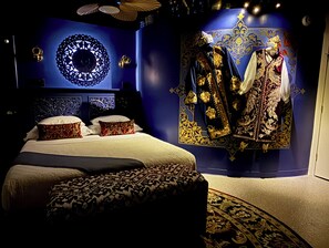 1 bedroom, iron/ironing board, internet, bed sheets