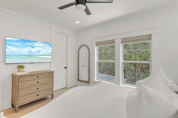 5 bedrooms, iron/ironing board, WiFi, bed sheets