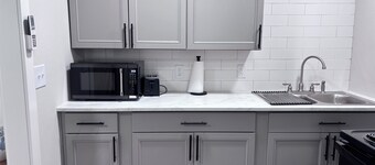 Private & pet friendly 1-bedroom upstairs apartment in San Angelo