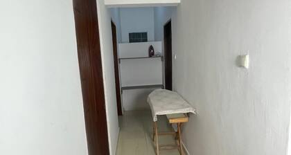 House with private security and breakfast included 20 min. from Int. Airport.