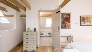 2 chambres, fer et planche à repasser, lit de bébé portatif, Wi-Fi