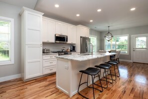 House, Non Smoking, Kitchen | Private kitchen | Highchair