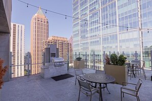 Apartment | 1 bedroom - The Luxe Retreat Highrise w Great Views (Atlanta)