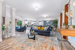 House | 5 bedrooms - ATL Cascade Oasis - Pool Spa Arcade Pool Tbl (Atlanta)