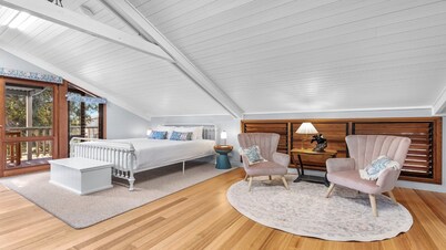 MAGPIE LOFT - THE VINTAGE HOLIDAY HOUSE