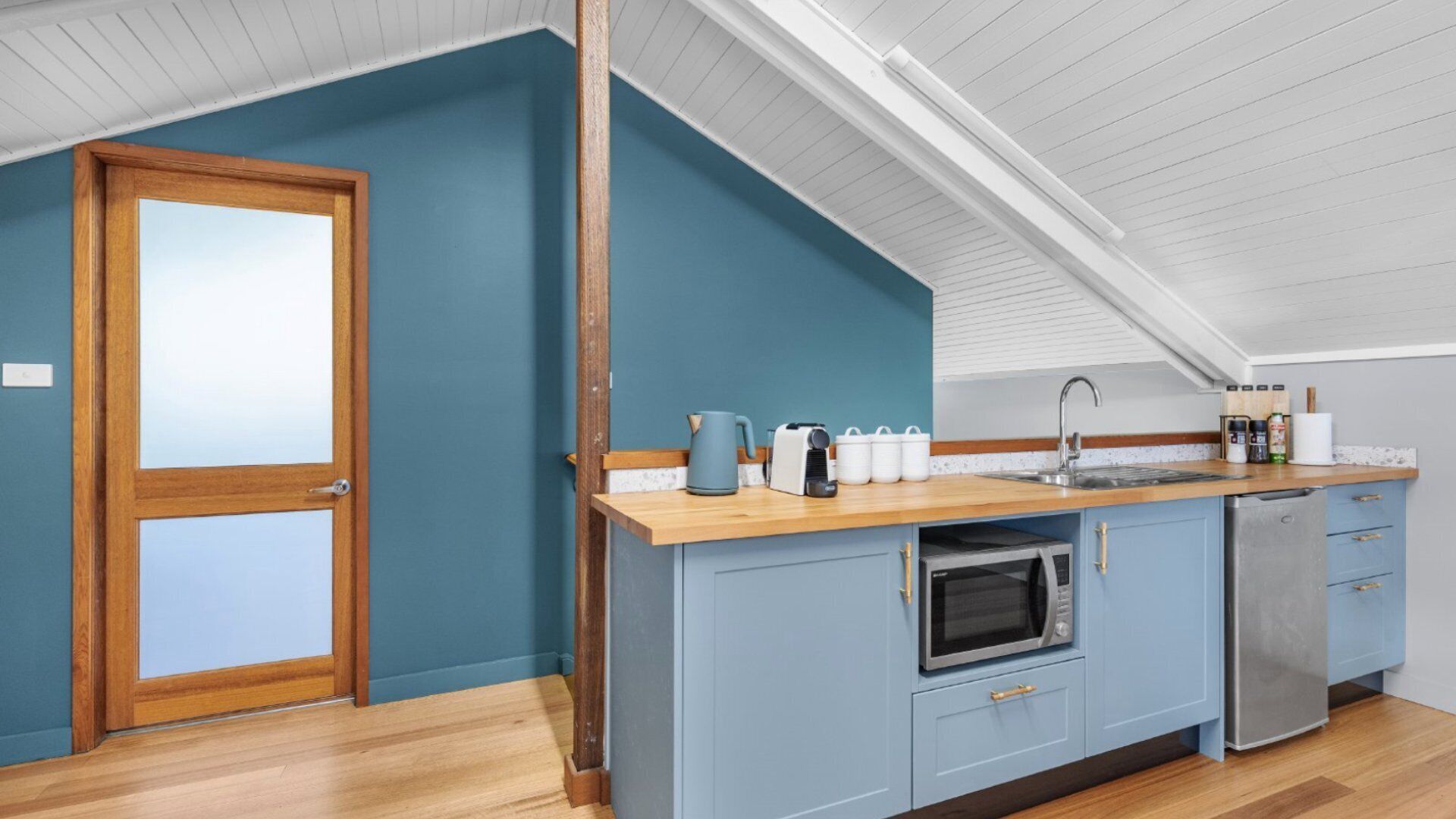 Micro-ondes, grille-pain