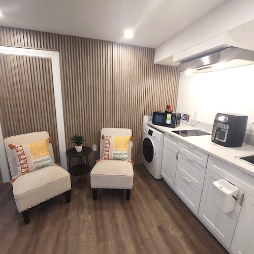 Tiny ,1BR Guesthouse Studio