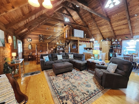 TV. Welcoming Hooks Hideaway-The Cabin on the Albemarle Sound