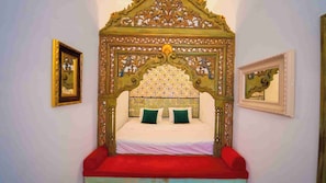 Suite, Non Smoking, Courtyard View | Free WiFi