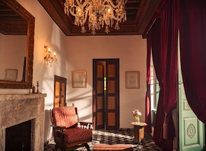 Suite, Non Smoking, Courtyard View | Free WiFi
