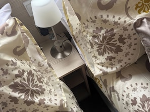 3 bedrooms, individually decorated, individually furnished, free WiFi - Ty Cariad (Abergele)