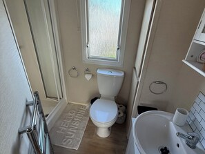 Douche, sèche-cheveux