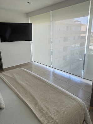 4 quartos, ferros/tábuas de passar roupa, Wi-Fi, roupa de cama