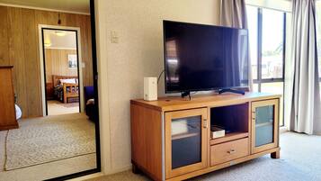 5 bedrooms, free WiFi