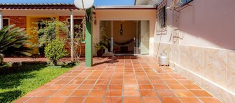 Casa 3 Quartos com Wi-fi Ar e Churrasqueira