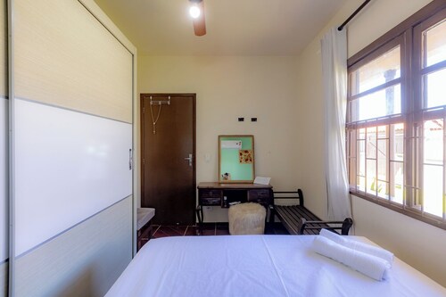 Casa 3 Quartos com Wi-fi Ar e Churrasqueira