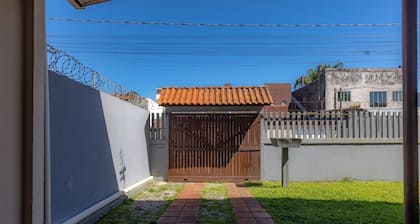 Casa 3 Quartos com Wi-fi Ar e Churrasqueira