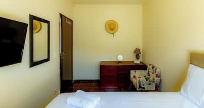 Casa 3 Quartos com Wi-fi Ar e Churrasqueira