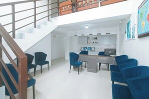 Unclassified image, 4 of 14, button - Quintana Bunkhouse Manila (Manila)