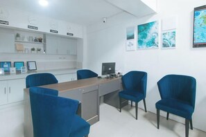 Unclassified image, 5 of 14, button - Quintana Bunkhouse Manila (Manila)