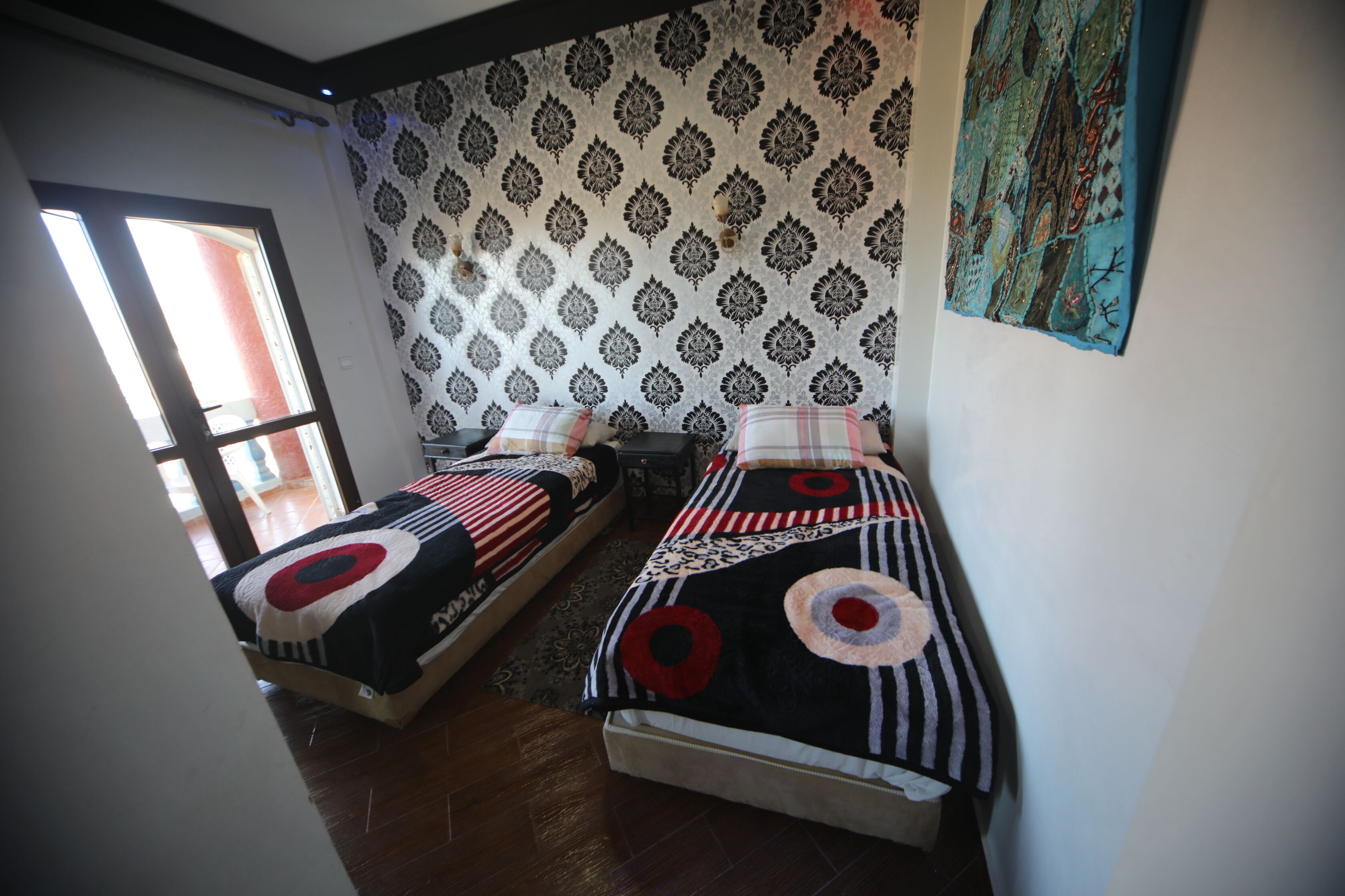 コンフォート ツインルーム | WiFi (無料)