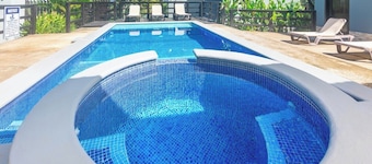 Comfy Island Escape: Close to Beach - Pool!