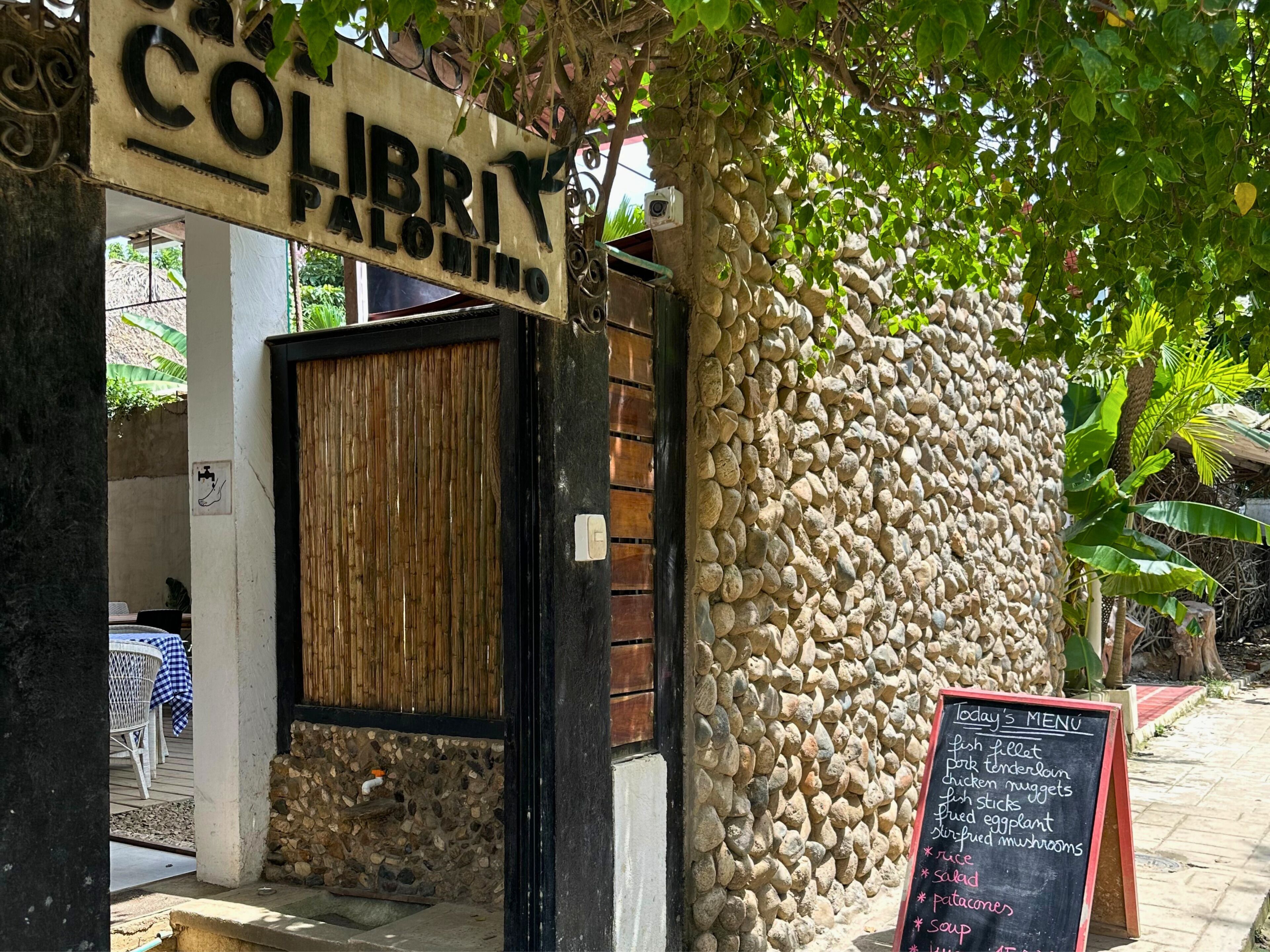 Façana frontal de l'allotjament