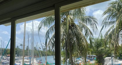 T2 apartment with mezzanine in the Marina, 3 minutes from the beach