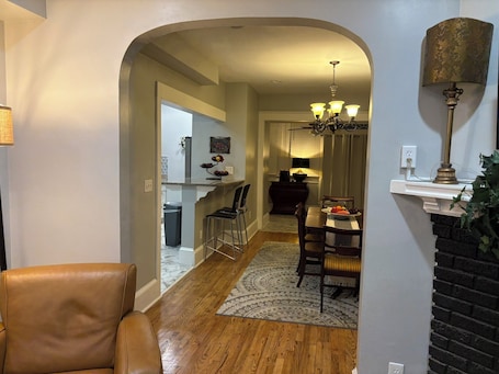 Classic Suite | Living area. The Elegant Spring House Loft