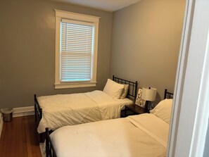 Classic Suite | Iron/ironing board, free WiFi