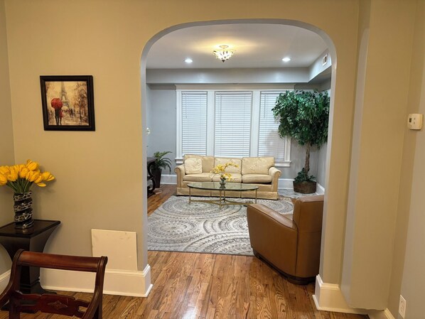 Classic Suite | Living area