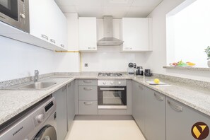 Luxury Apartment, Balcony, City View