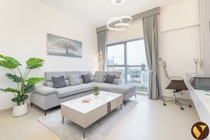 Luxury Apartment, Balcony, City View