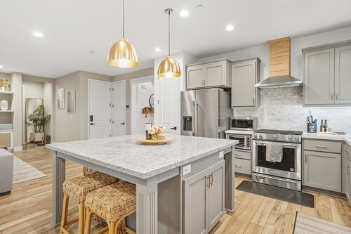 NEW Stylish 5-Bed, 3-Bath Home Near Downtown with EV Charger